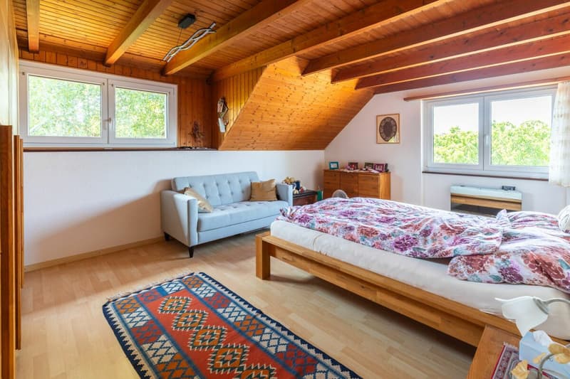 A dream view - spacious family villa facing Lake Neuchâtel (10)