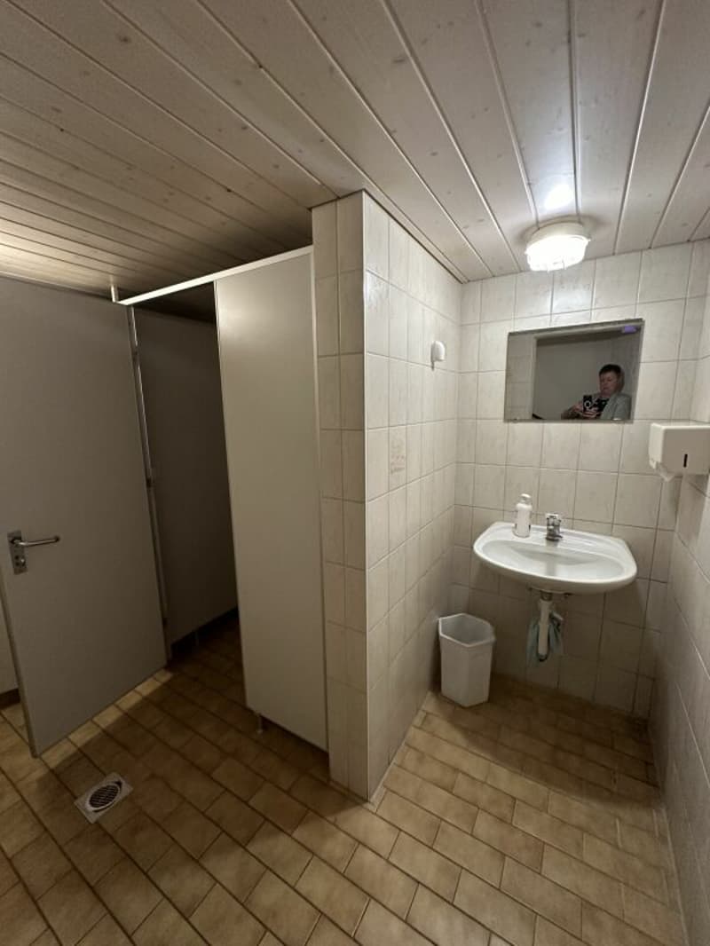 Lavabo-WC pour le tea-room