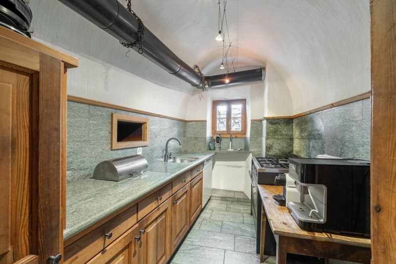 Maison d'Engadine avec charme d'origine au cœur de Sent (5)