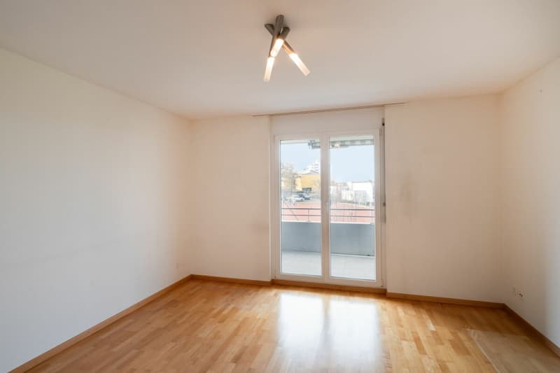 Helle Wohnung mit grossem Balkon und Hobbyraum in familienfreundlichem Quartier (9)
