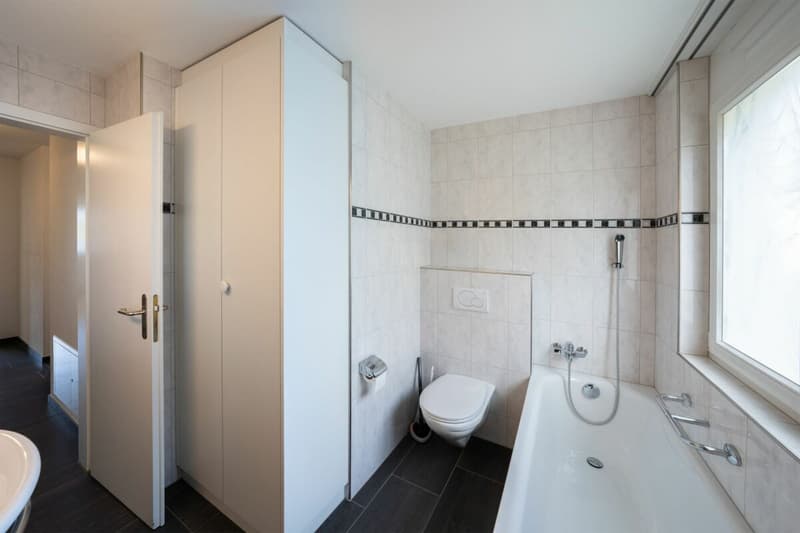 Helle Wohnung mit grossem Balkon und Hobbyraum in familienfreundlichem Quartier (10)