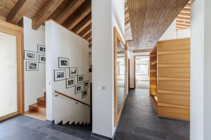 Spacious maisonette holiday apartment near the Samnaun / Ischgl ski resort with large terrace (9)
