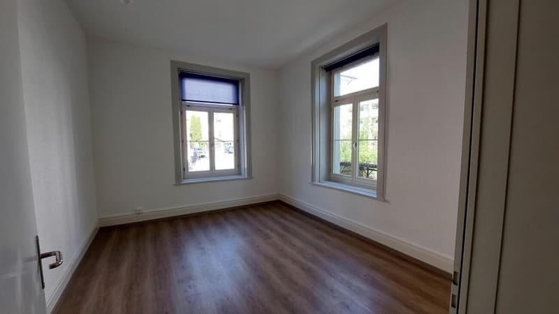 Charming old building apartment with winter garden in central location (8)