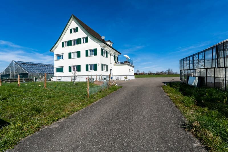 Appartement lumineux dans le vert avec grand balcon (1)