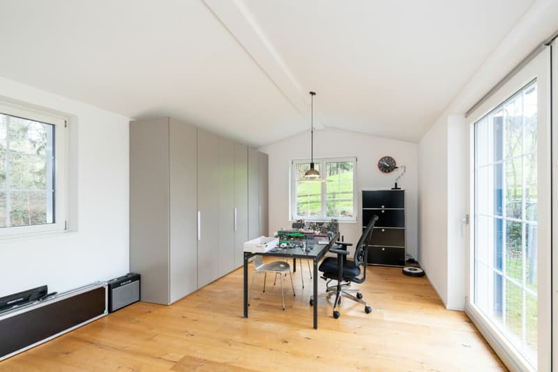 Wunderschönes, modern ausgebautes Einfamilienhaus mit absoluter Privatsphäre und Seesicht (9)