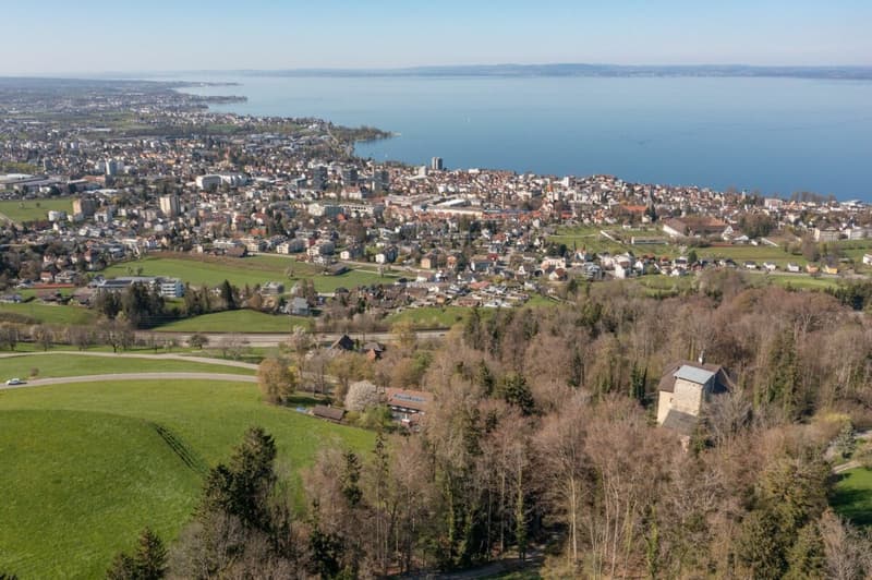 Wunderschönes, modern ausgebautes Einfamilienhaus mit absoluter Privatsphäre und Seesicht (7)