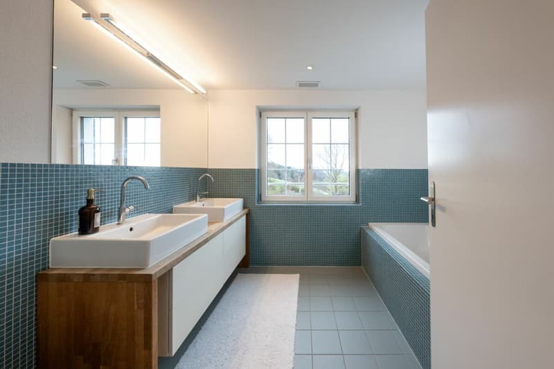Wunderschönes, modern ausgebautes Einfamilienhaus mit absoluter Privatsphäre und Seesicht (14)