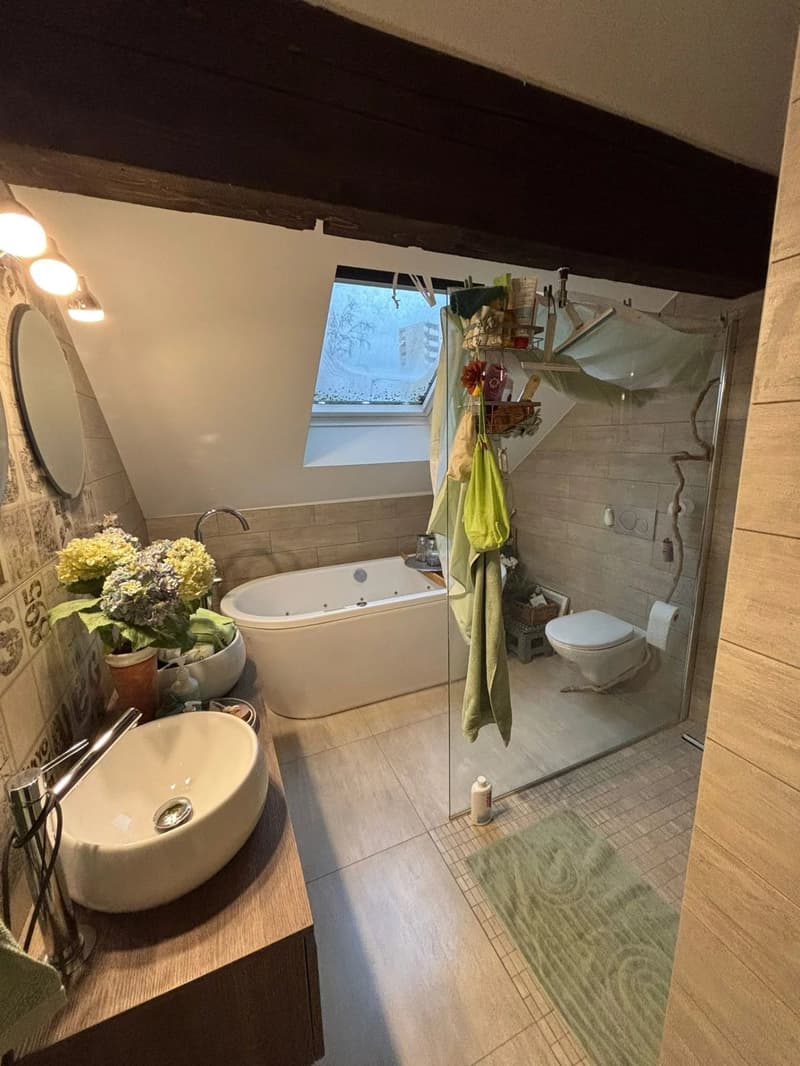 In vendita: appartamento 3,5 locali, 127 m² a Bulle, luminoso e atipico (8)