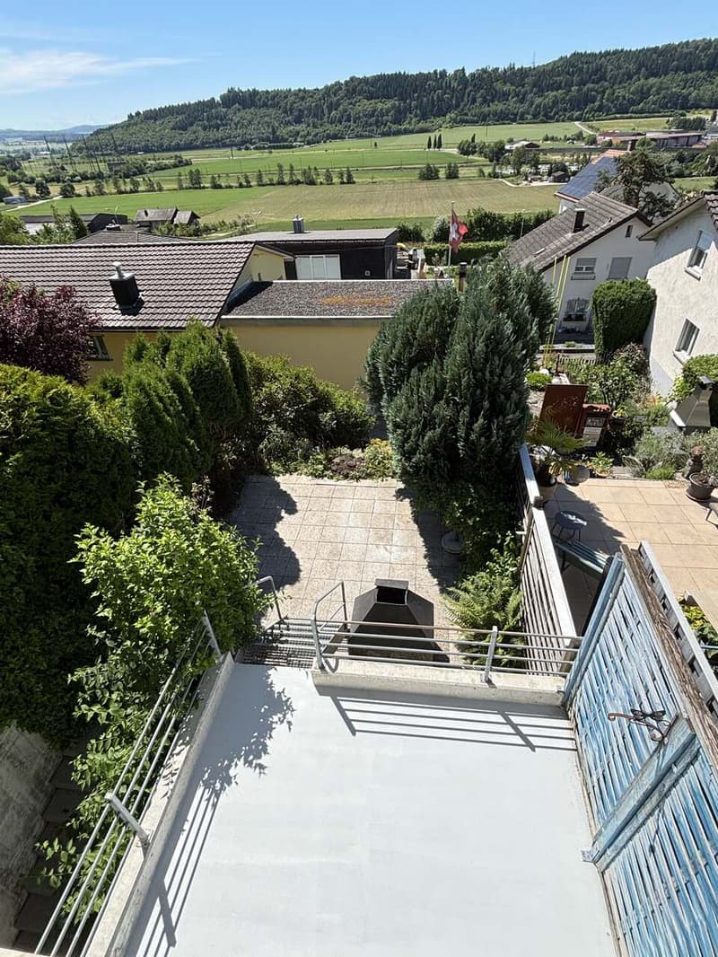 Casa a schiera moderna, fresca di ristrutturazione con 4½ locali e giardino in affitto a Pieterlen (18)