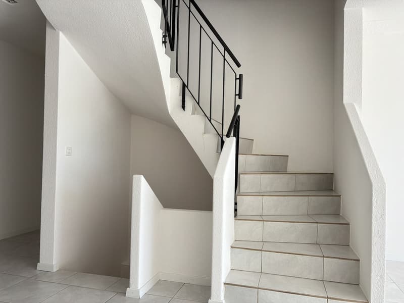 Casa a schiera moderna, fresca di ristrutturazione con 4½ locali e giardino in affitto a Pieterlen (10)