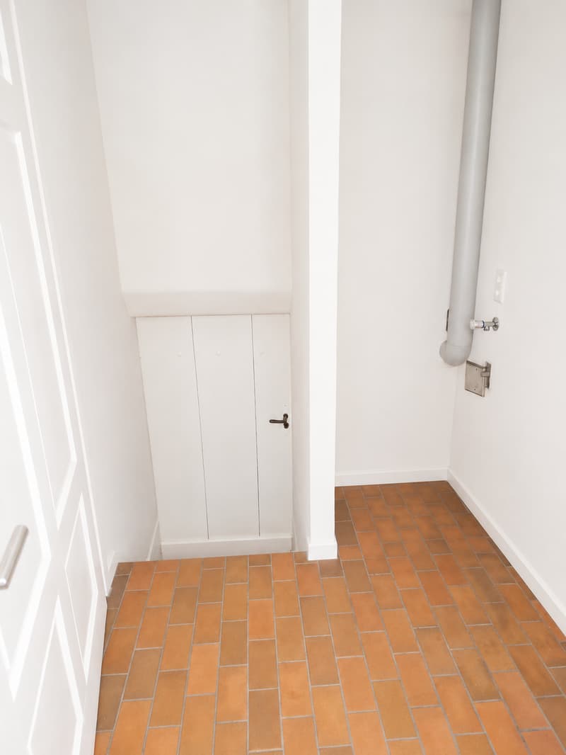 Appartement studio spacieux à Lyss dans un excellent emplacement à louer ! (5)