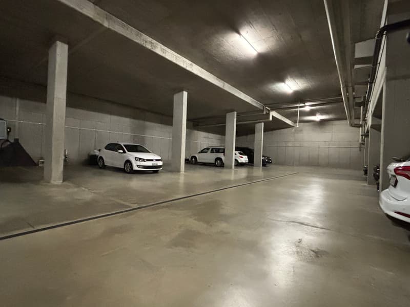 Einstellhallenplatz zu vermieten in Schüpfen (2)