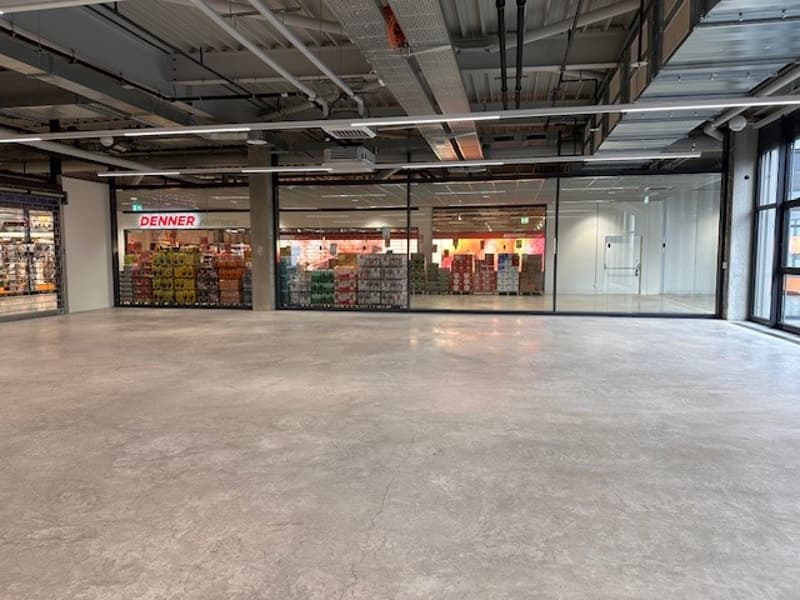 Retailfläche direkt vis à vis Müller (5)