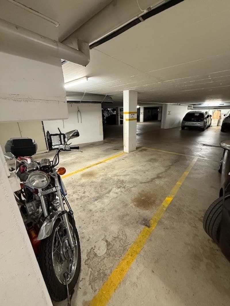 Parkplatz (Doppelparkplatz)