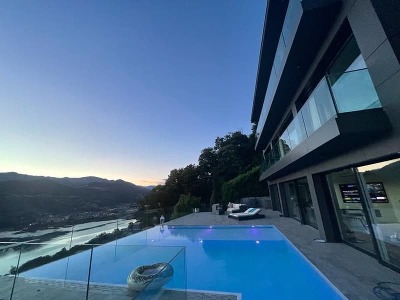 HIGH STANDING  Villa (con 2 app.) Infinity Pool e splendida Vista Lago (14)