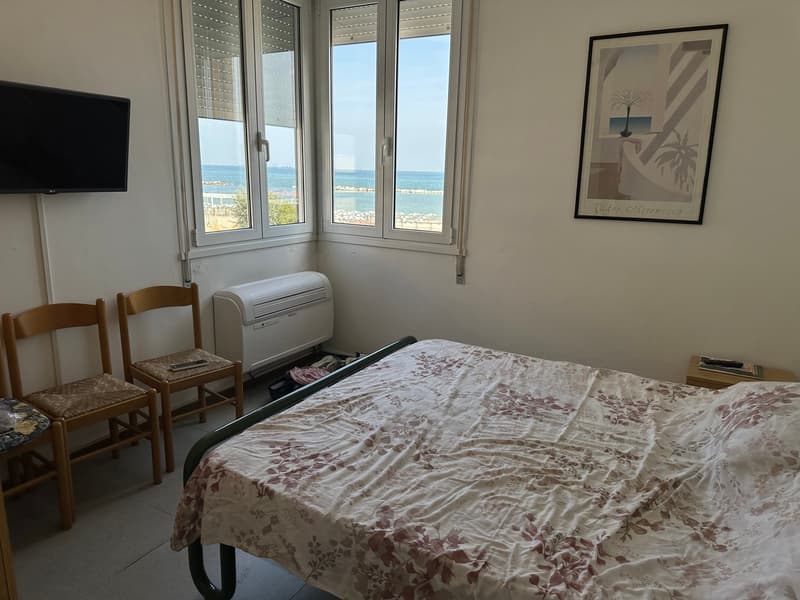 Charming apartment with Sea View and DIRECT ACCESS TO THE BEACH (6)