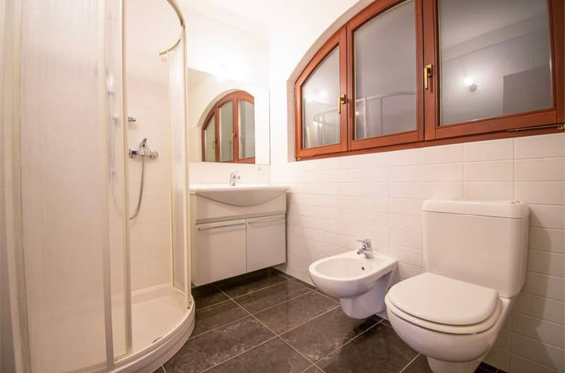 Villa con piscina e vista lago 180gradi - vendita diretta dal proprietario (12)