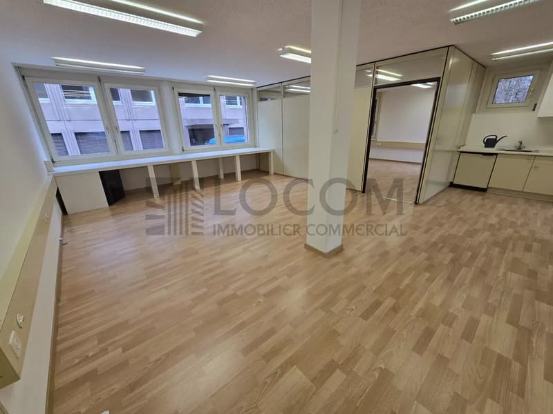 Locaux à louer dans immeuble équipé (10)