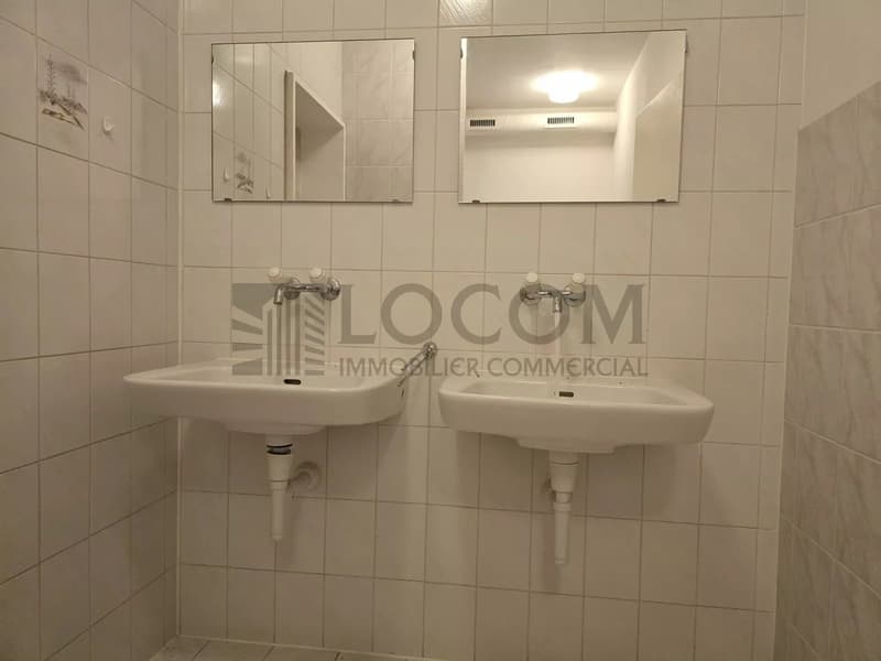 Locale commerciale di 98 m² pronto all'uso nella zona industriale di Bussigny (6)