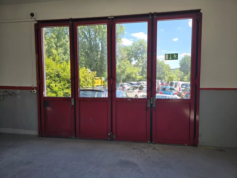 Geräumige Industriefläche zur Miete in Bussigny (9)