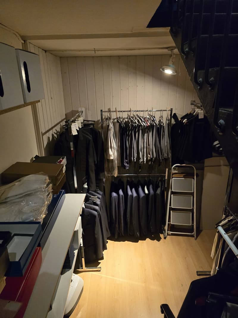 Belle arcade de 82 m² à la rue de la Paix à côté d'Hermès (11)