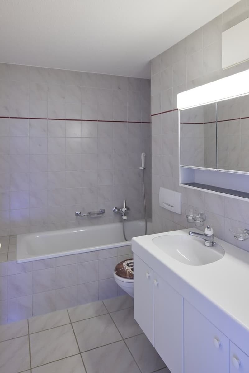 Musterfoto_Nasszelle mit Badewanne