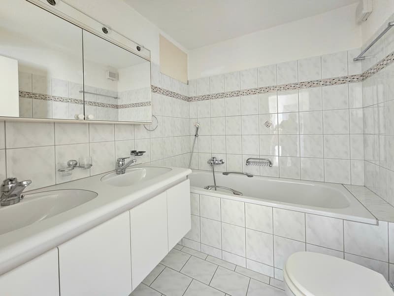 schöne 5.5 - Zimmer Maisonettewohnung (6)