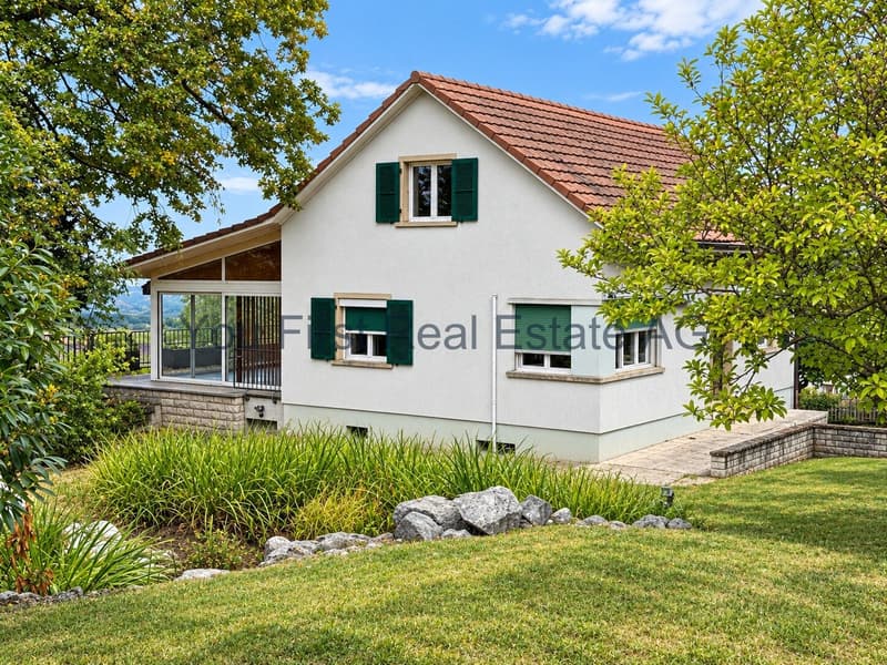 Modernes Terrassendach mit großflächiger Verglasung und direktem Gartenaccess