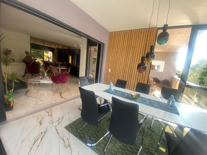 Luxueux avec jardin d'hiver, 2 salles à manger, 2 terrasses & piscine (8)