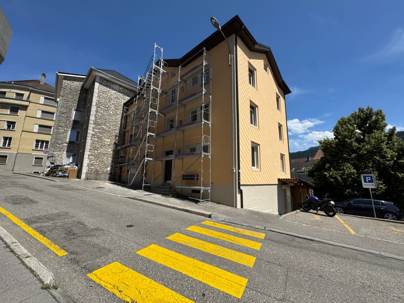 Immeuble de rendement entièrement rénové à Saint-Imier – 5.7% net (1)