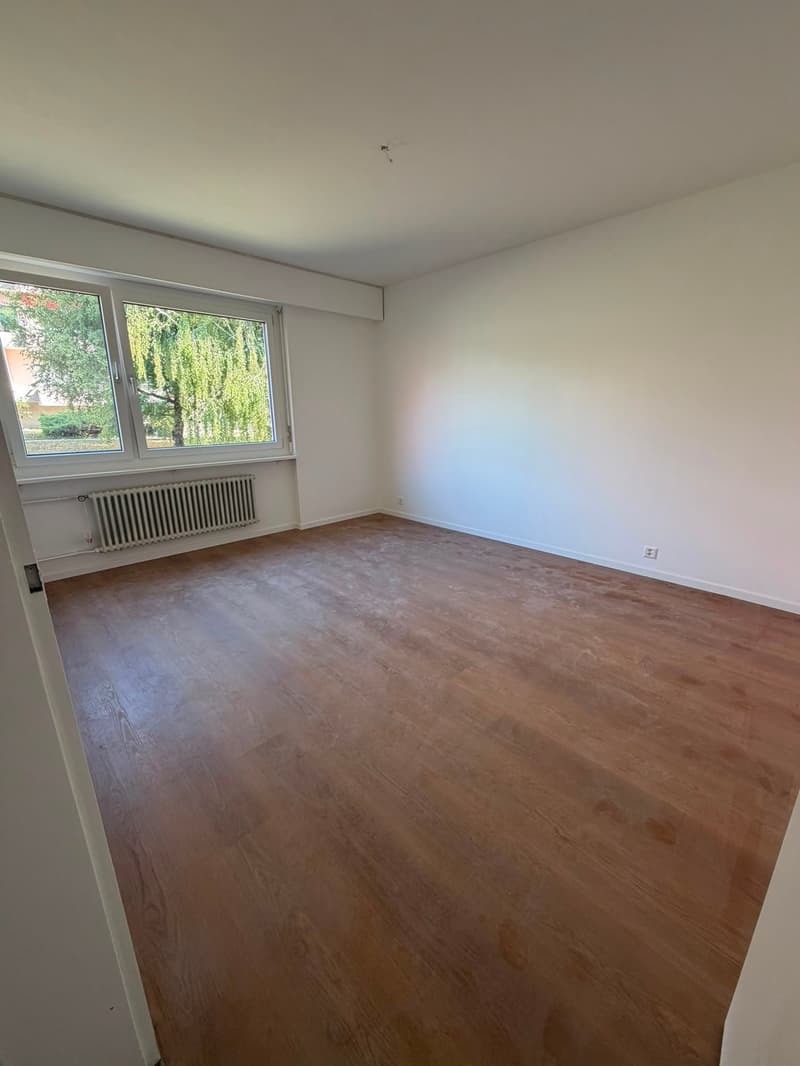 Appartement 3 pièces rénové avec balcon à Le Landeron (4)