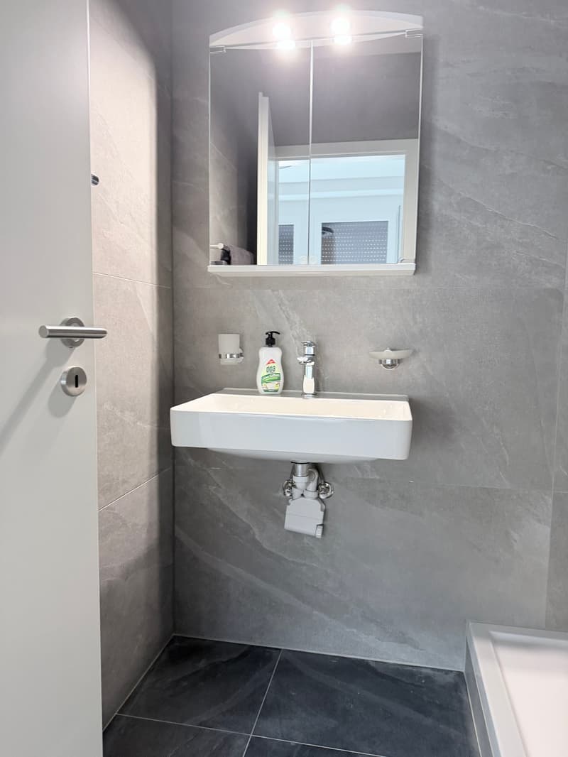 Studio moderne à Bienne – disponible immédiatement (19)