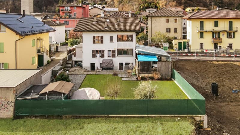 Losone - Casa Ticinese bifamiliare / Tessiner Zweifamilienhaus (16)