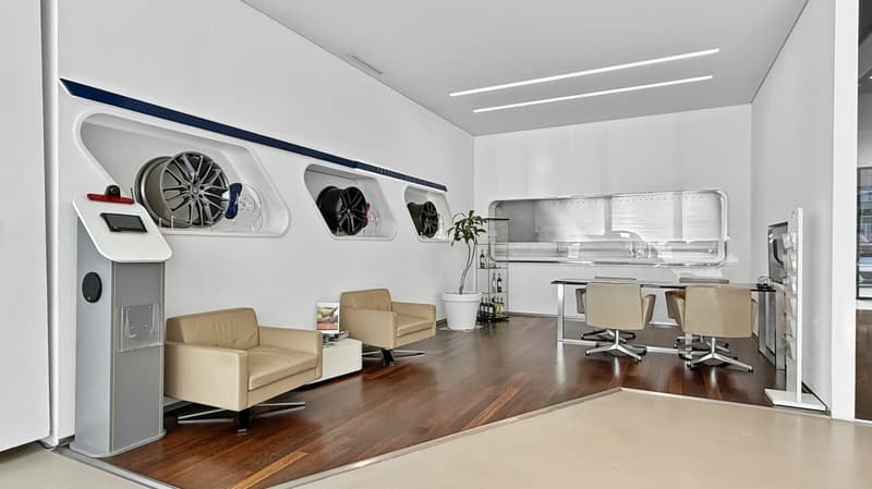 Contone - Edificio commerciale con showroom in posizione strategica / Gewerbegebäude mit Showroom in bester Lage (6)