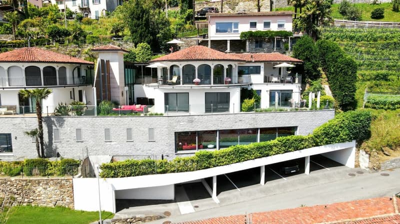 Brissago - Moderne Villa mit Aufzug und Innenpool (1)
