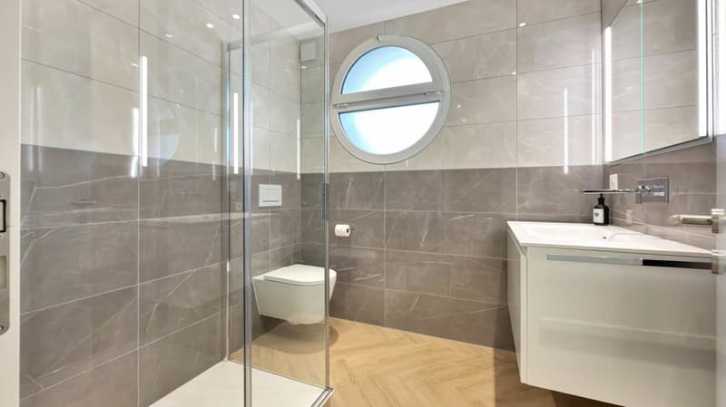 Losone - Exklusive Wohnung mit privatem Garten (12)
