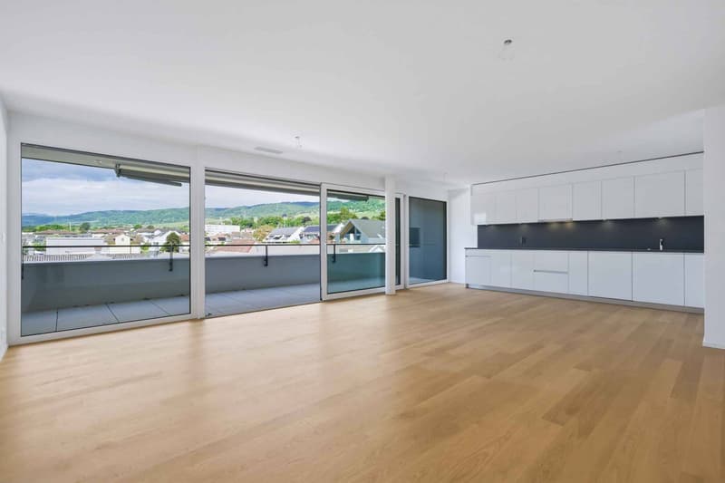 New cross apartment with 4.5 rooms and two balconies (2)