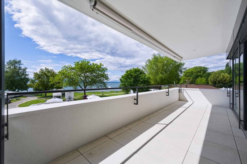 New 3.5-room apartment with two balconies - Lake Geneva view (3)