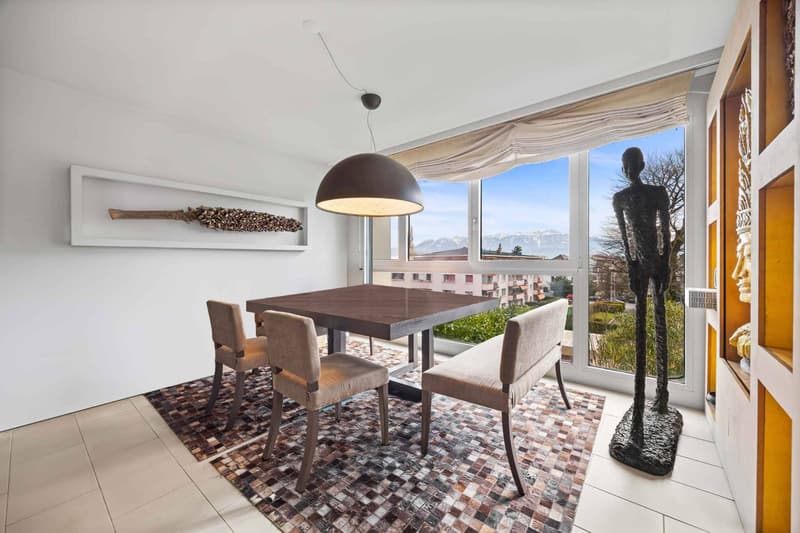 Contemporary 4.5-room duplex with balcony and garden (5)
