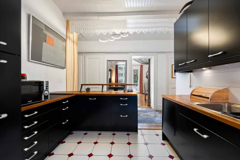 At the city gates: Beautiful 4.5-room apartment with private garden (4)