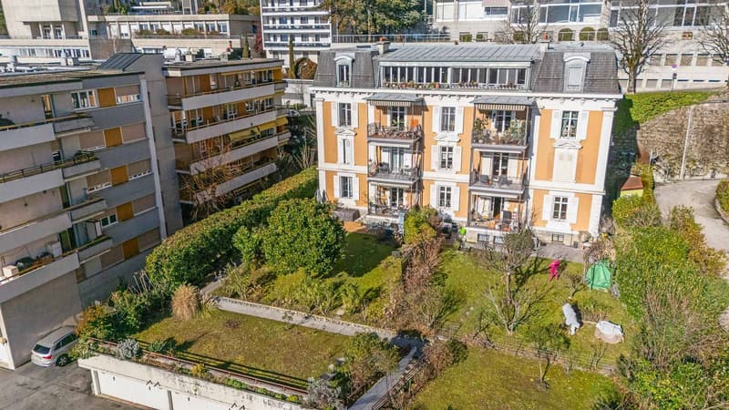 At the city gates: Beautiful 4.5-room apartment with private garden (1)