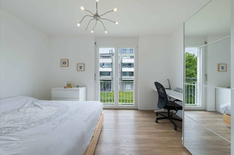 Apartment with 4.5 rooms located five minutes walk from the lake shore (7)