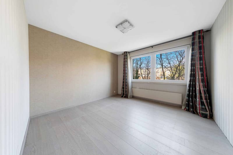 Wunderschöne 5,5-Zimmer-Wohnung mit Panoramablick auf den See und die Berge (6)