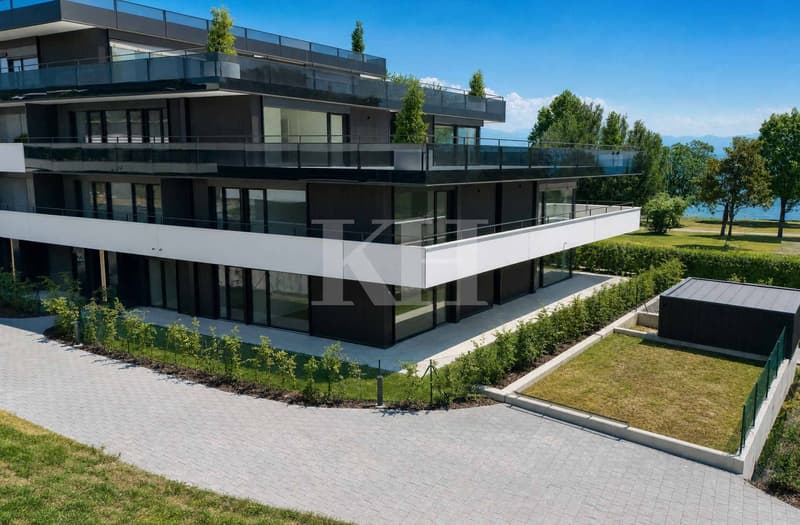 Neue 5,5-Zimmer-Wohnung mit herrlichen Ausführungen im Erdgeschoss mit Garten! (1)
