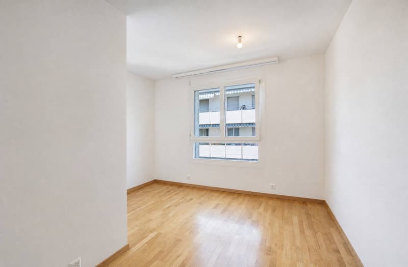 Appartement lumineux de 3,5 pièces. Proche de toutes commodités. (7)