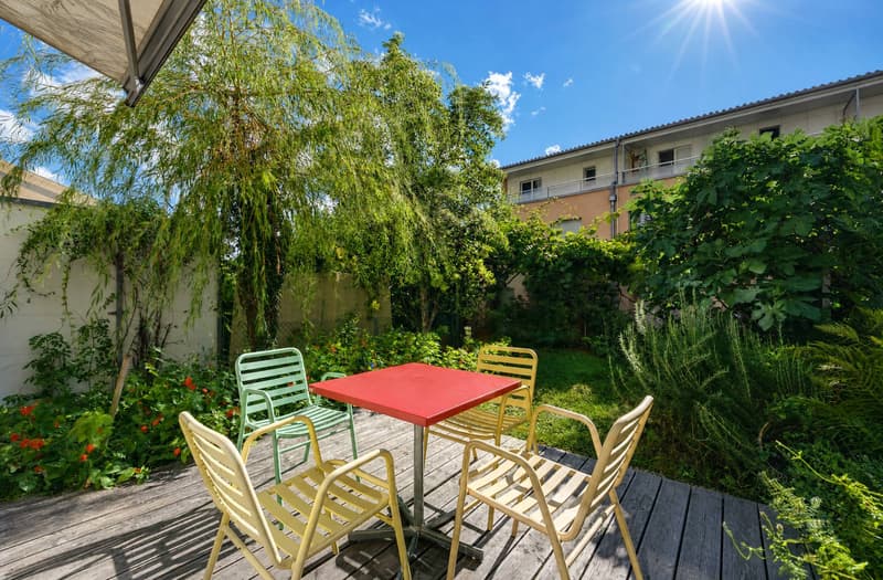 Jolie villa mitoyenne avec jardin privatif (1)