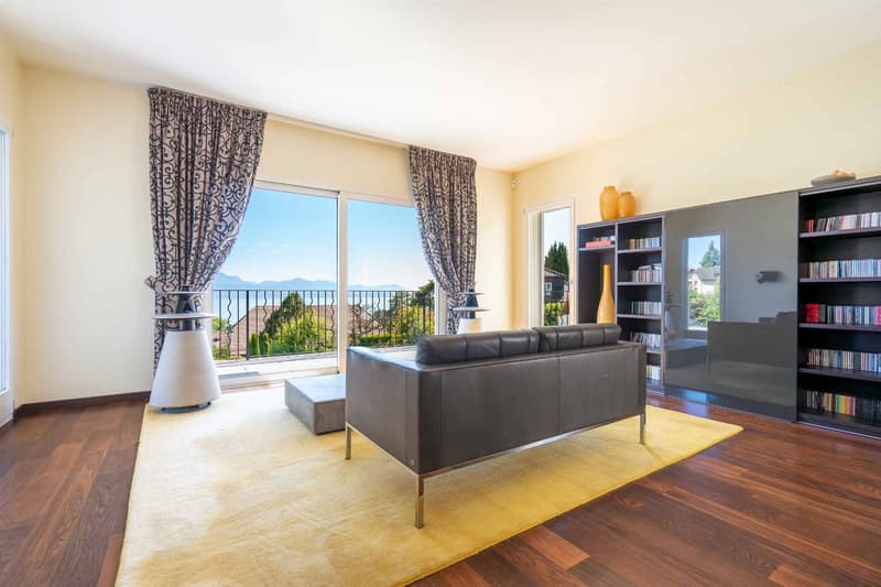 Prestigious residence nestled in a residential area (3)