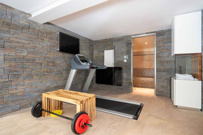 Prestigious residence nestled in a residential area (11)