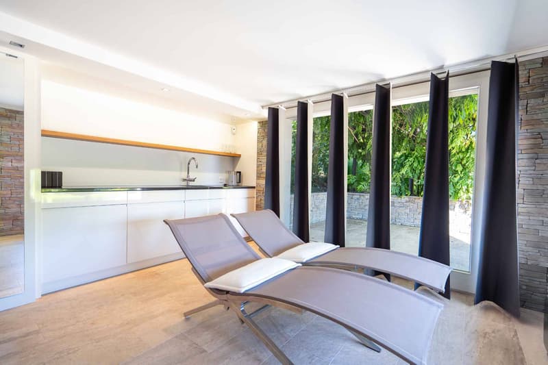 Prestigious residence nestled in a residential area (10)