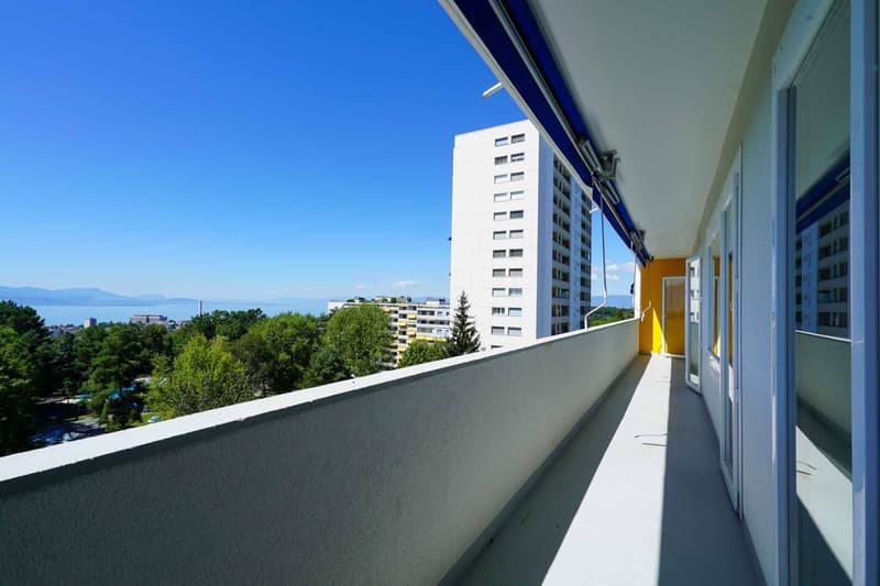 Sublime appartamento di 3.0 locali con 98m2 e vista sul lago (10)
